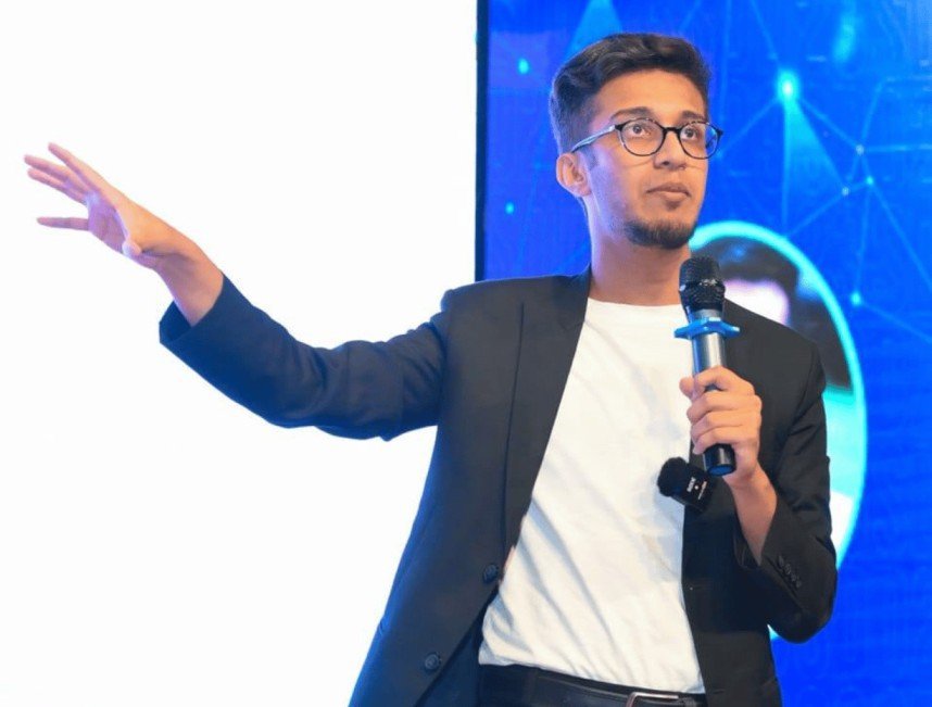 RJ Ahmed – CEO of Shopogenie Studios & Podcasting Expert